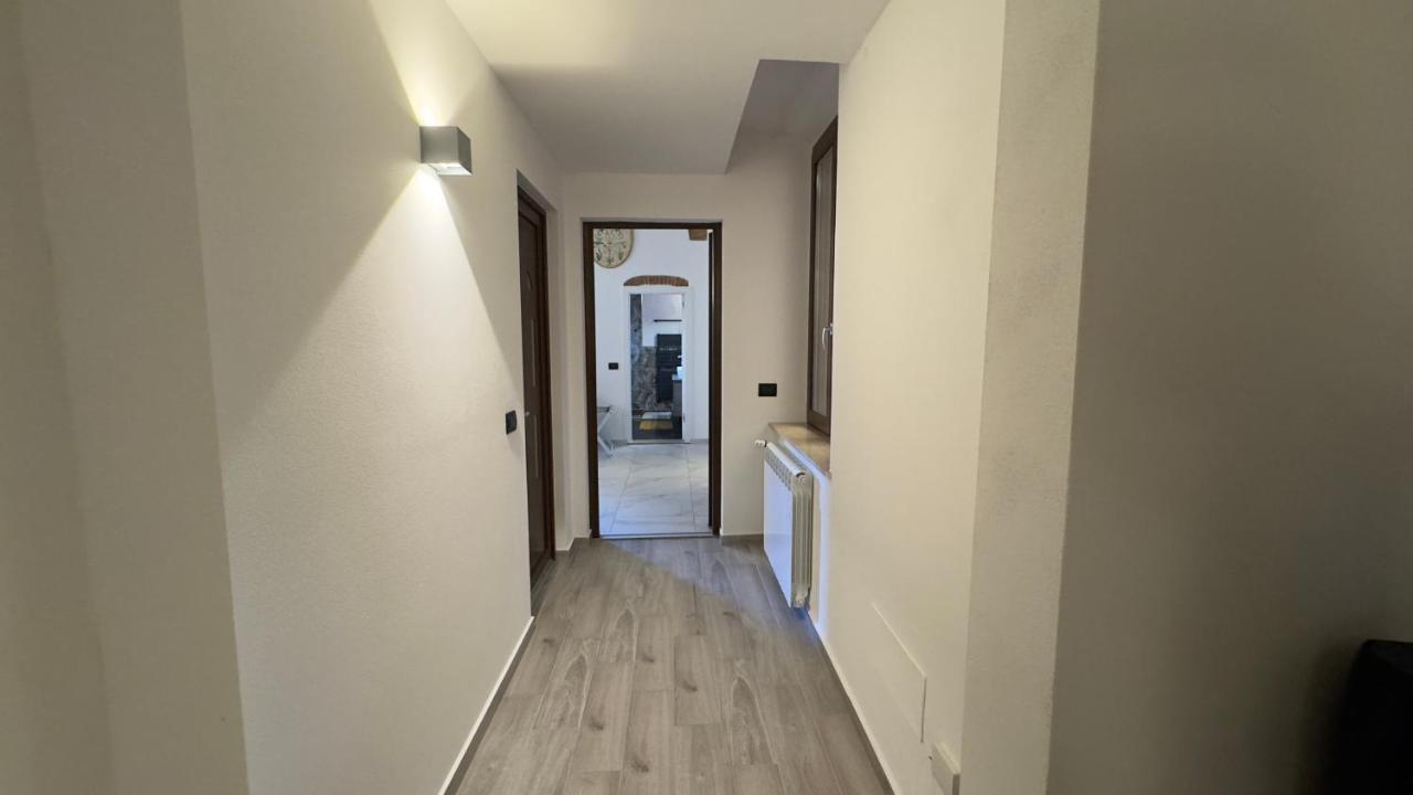 Suite Stylish & Cozy Apartment In The Heart Of Флоренція Екстер'єр фото
